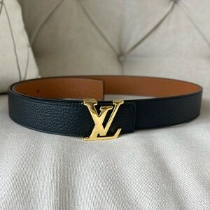 LV Initiales 30MM Reversible {black/tan}
